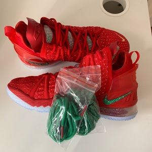 BRAND NEW LEBRON XVIII XMAS IN LA
